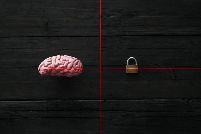 Brain next to a padlock