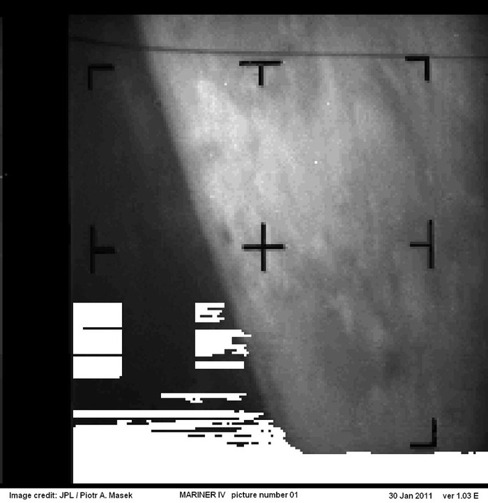 Which country went to Mars first? (The first digital image from Mars taken by U.S. planetary probe Mariner 4, Piotr A. Masek / CC BY-SA)