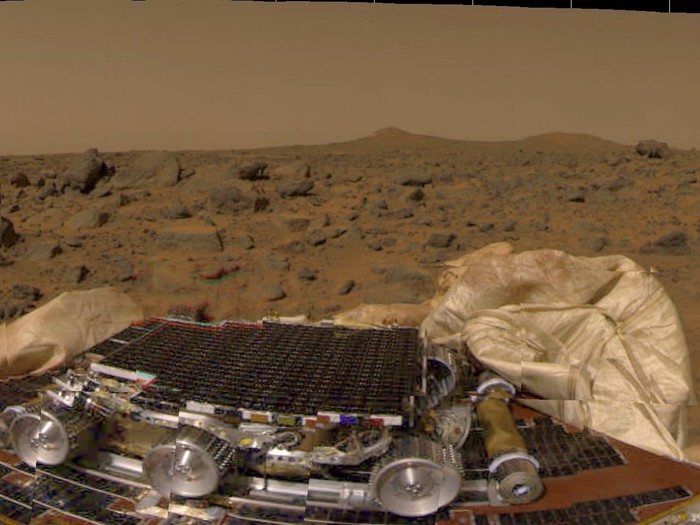 What colour is the sky on Mars? (One of the first pictures taken by the camera on the Mars Pathfinder lander shortly after its touchdown in 1997 © NASA/JPL)